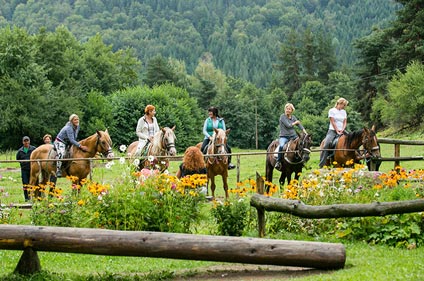 Horse riding sports | Aparthotel Lucky Bansko SPA & Relax