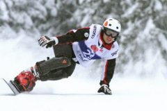 Сноубордист по ски писта в Банско | Lucky Bansko
