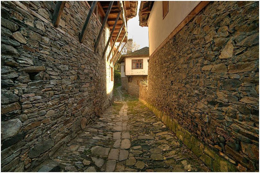 Old route in the village of Kovachevitsa