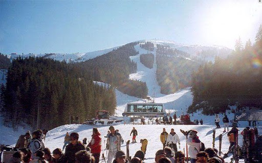 Ski season of the ski lift