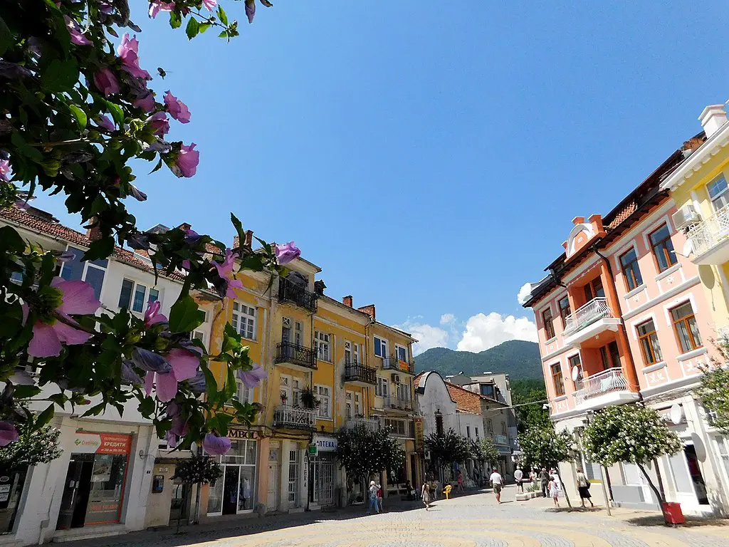 Топ 20 на най-красивите планински градове в България